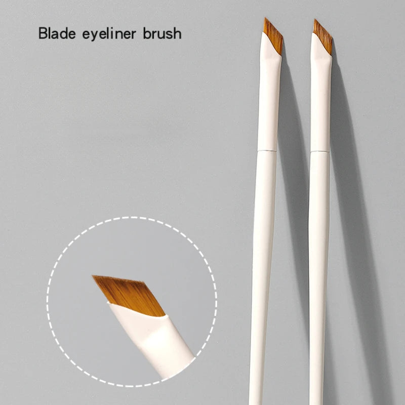 Blade Eyeliner Brush Ultra Thin